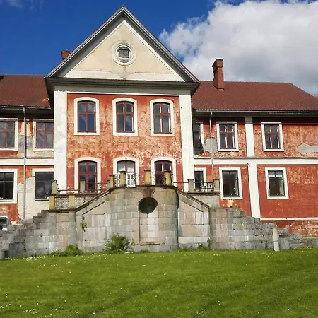 Pensionat Ravila Manor *